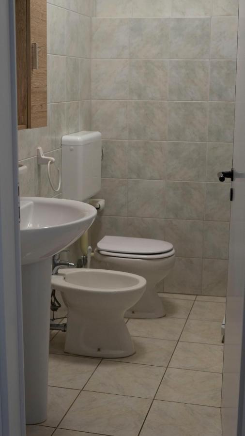 La Mennula Garden Apartment Salignano  Bagian luar foto